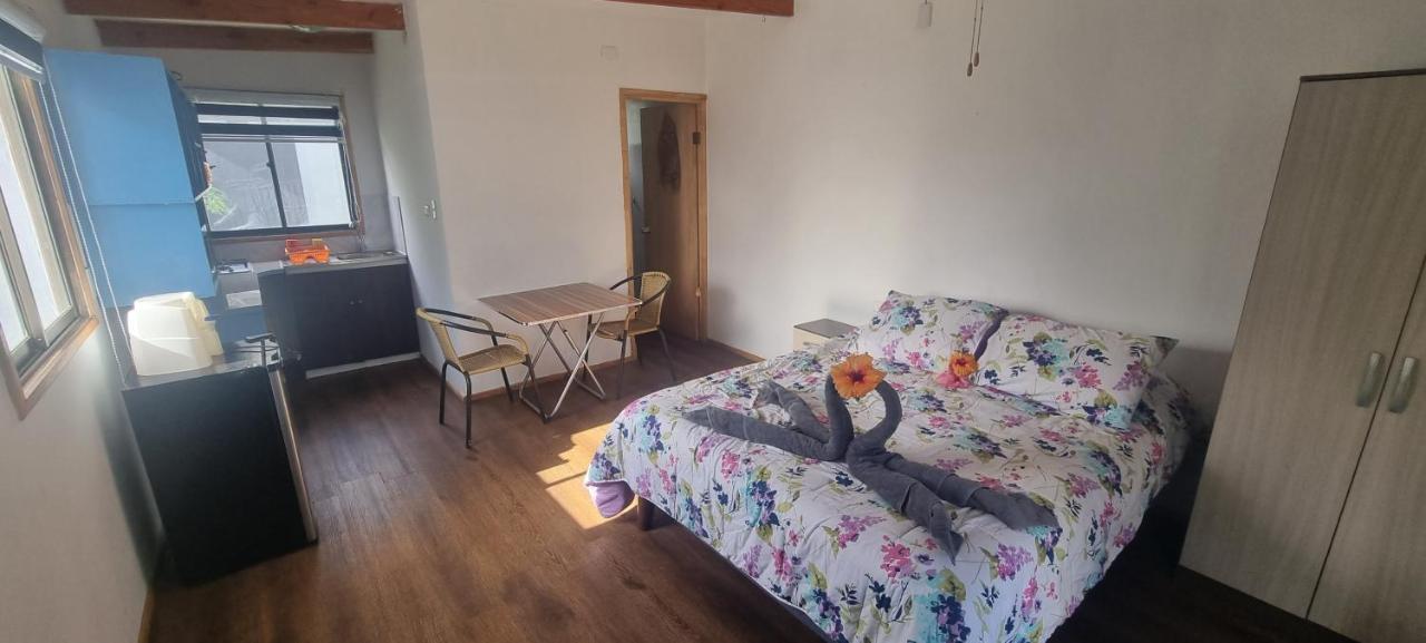 Апартаменти Hostal Henua Roa 2 Анґа-Роа Екстер'єр фото